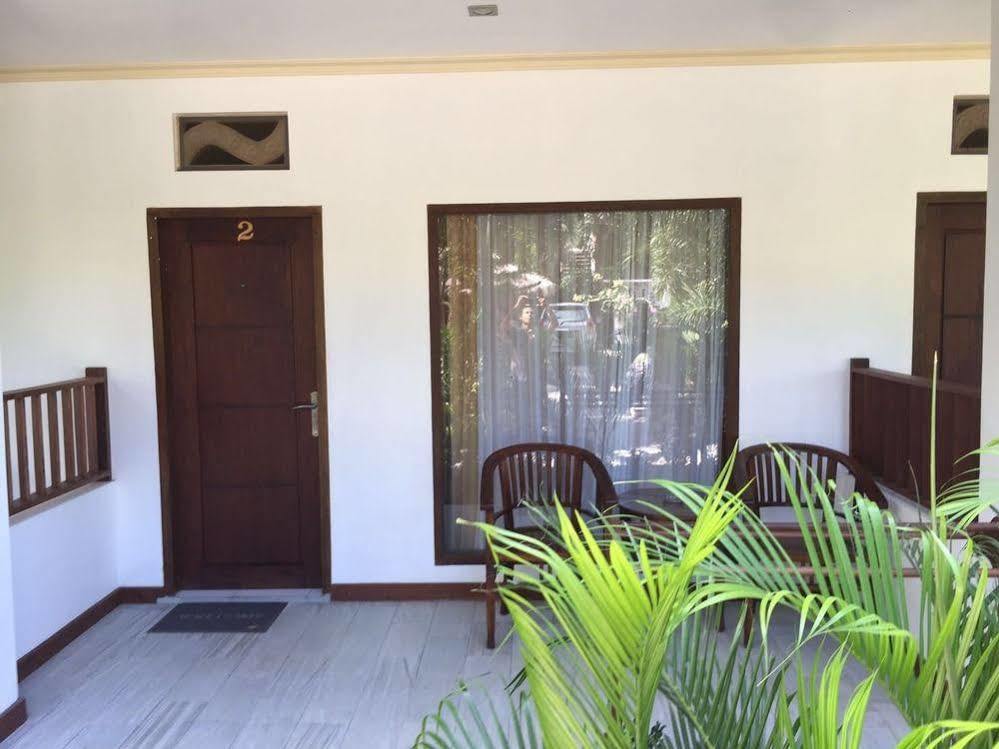 Friends Beach Hotel Kuta  Exterior photo