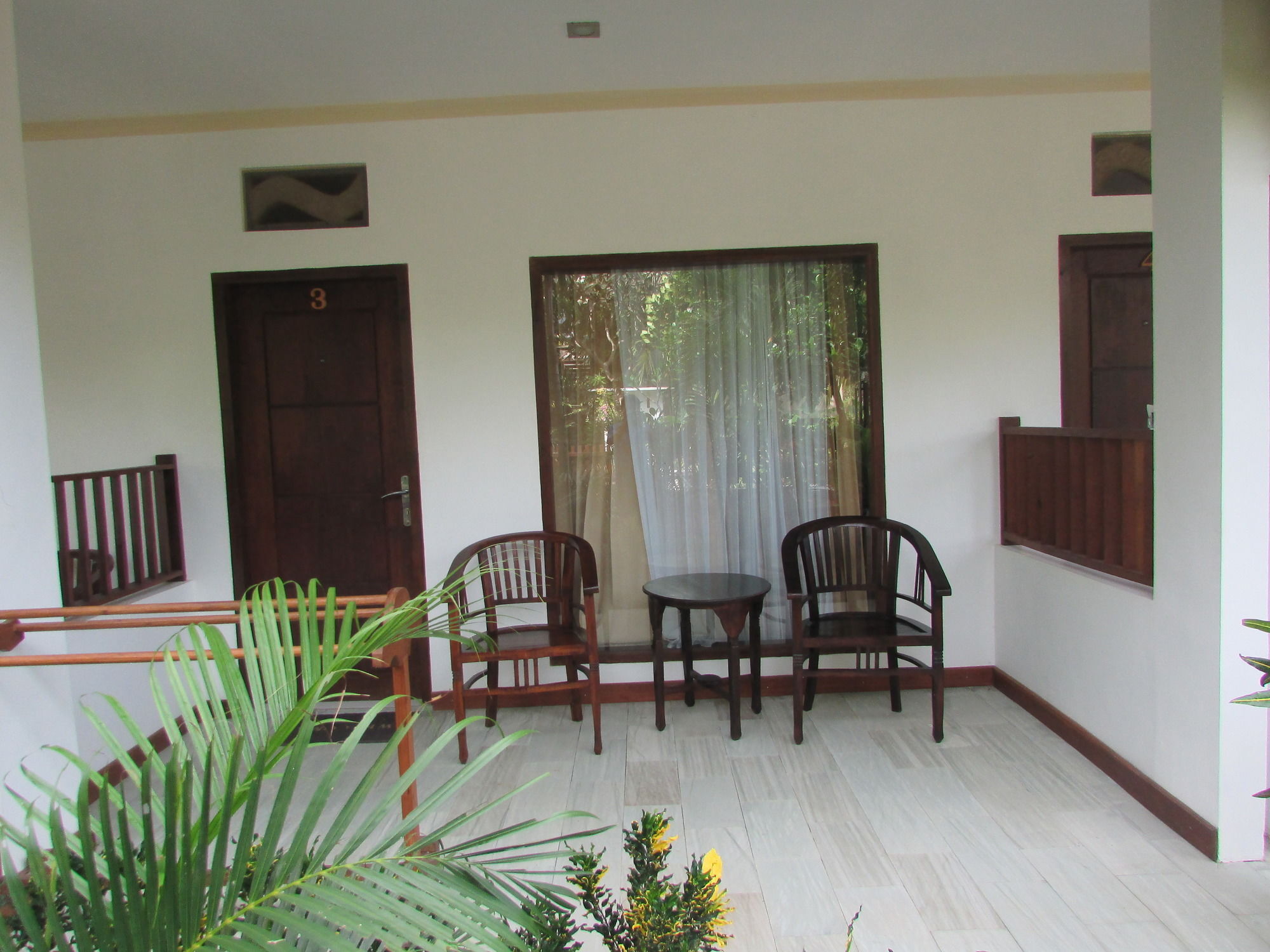 Friends Beach Hotel Kuta  Exterior photo